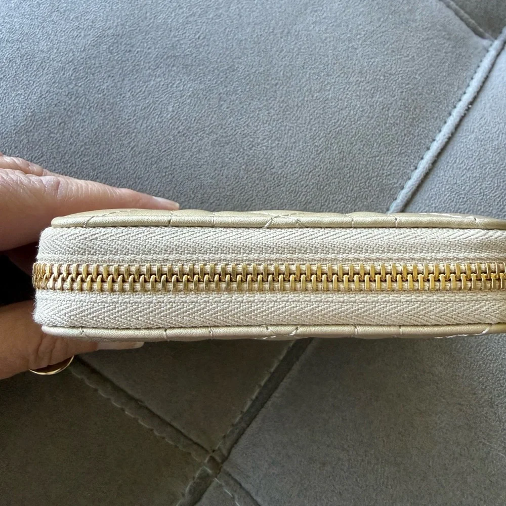 NWT, Small Lady Dior Voyageur Coin Purse in iridescent gold - Picture 4 of 8